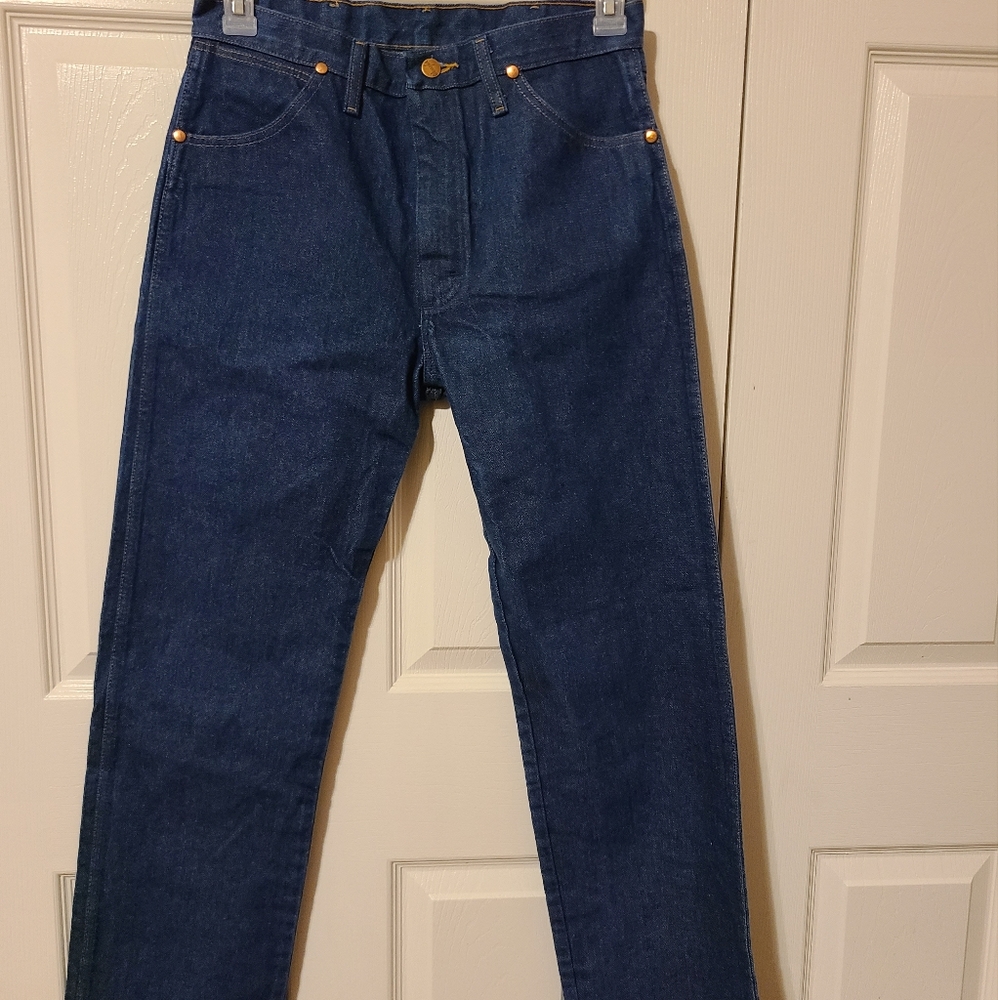 Wrangler jeans size 32 X 32 NWOT